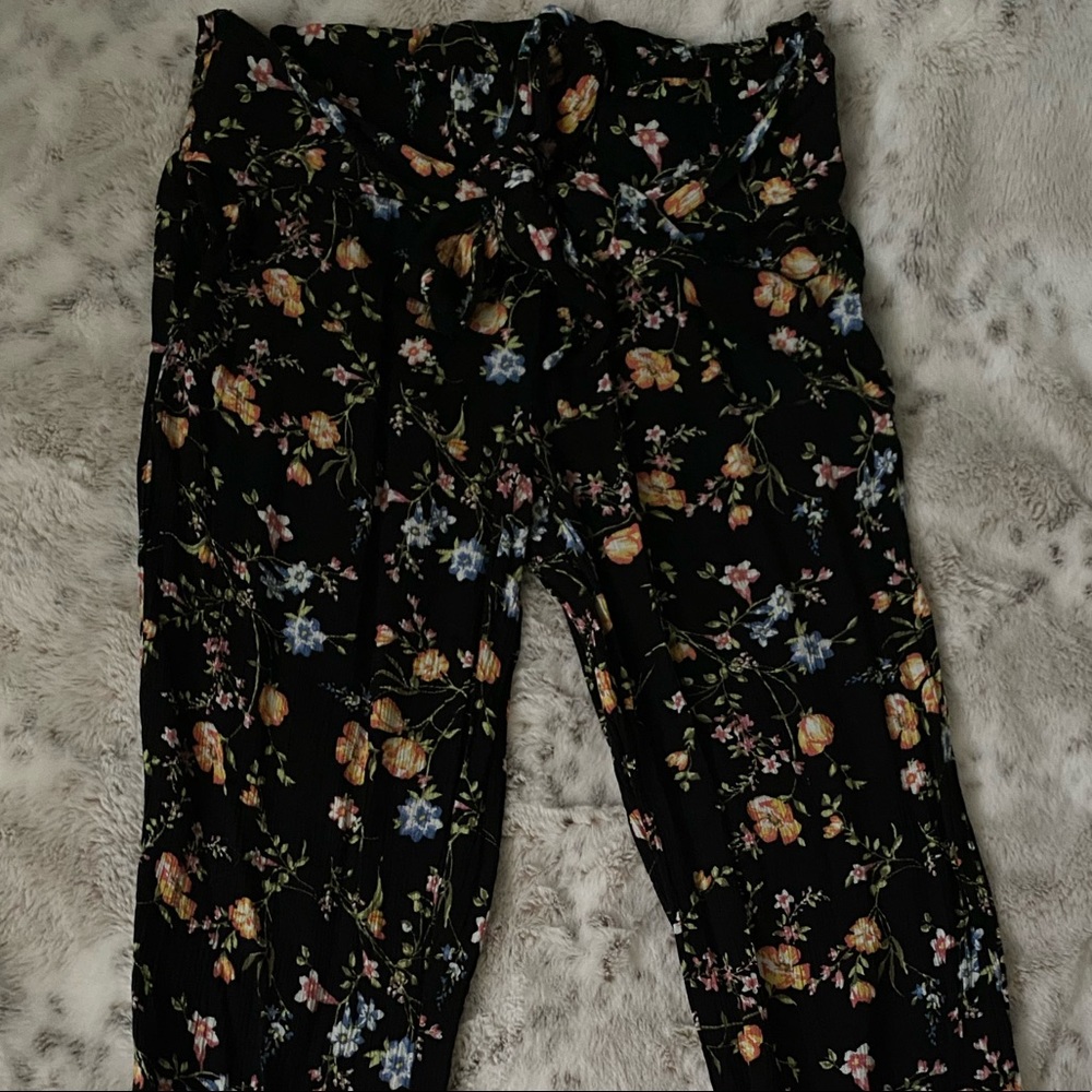 Long pants, slightly flared, high waisted